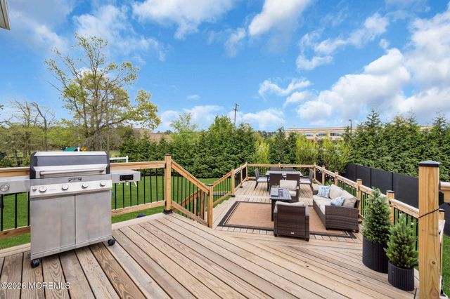 30 Independence Court, Lakewood, NJ 08701