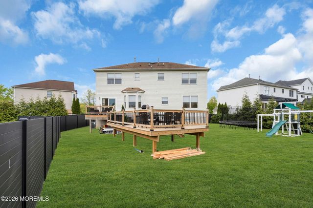 30 Independence Court, Lakewood, NJ 08701