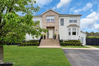 30 Independence Court, Lakewood, NJ 08701