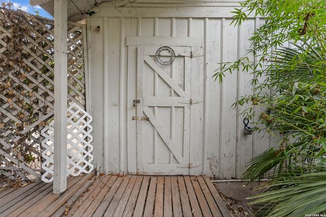 214 Ira, San Antonio, TX 78209