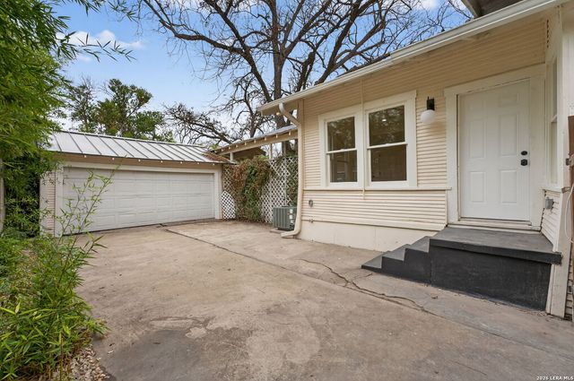 214 Ira, San Antonio, TX 78209