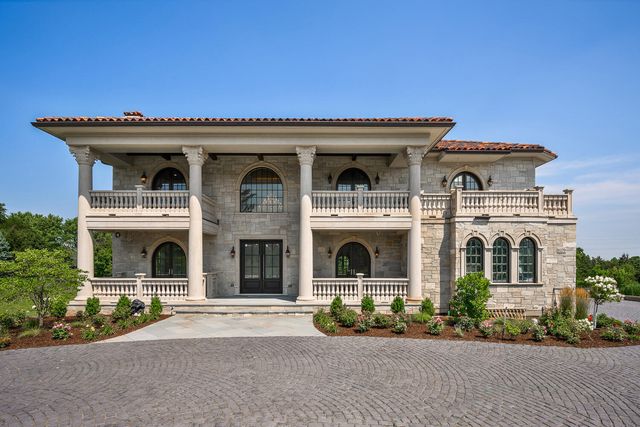 6413 S County Line Road, Burr Ridge, IL 60527