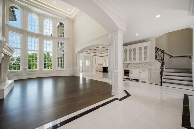 6413 S County Line Road, Burr Ridge, IL 60527