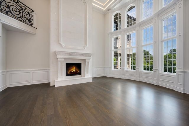 6413 S County Line Road, Burr Ridge, IL 60527