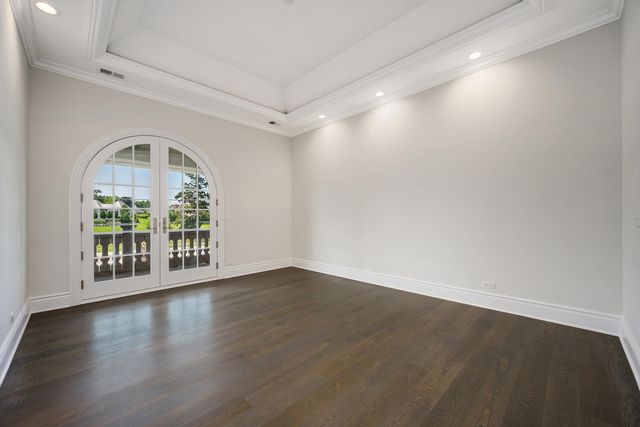 6413 S County Line Road, Burr Ridge, IL 60527