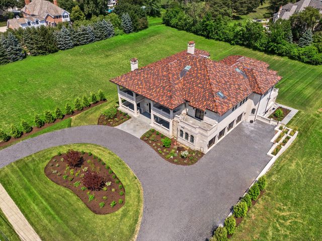 6413 S County Line Road, Burr Ridge, IL 60527