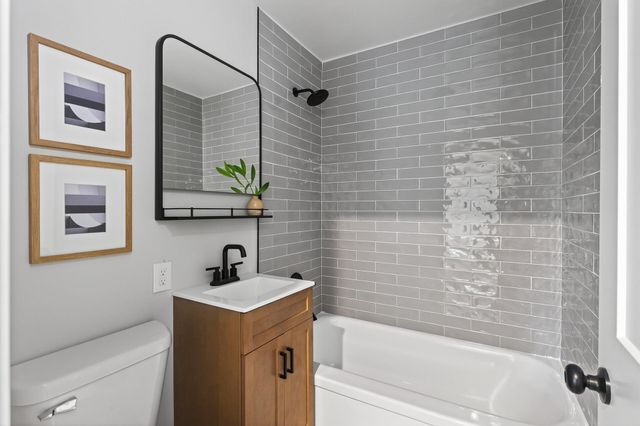 563 Doris Avenue, Shoreview, MN 55126