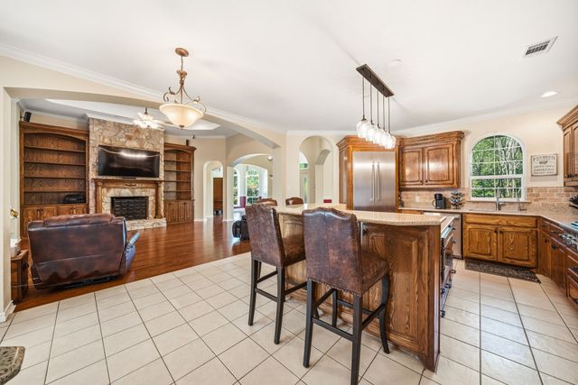 194 Old Howard Road, Waxahachie, TX 75165