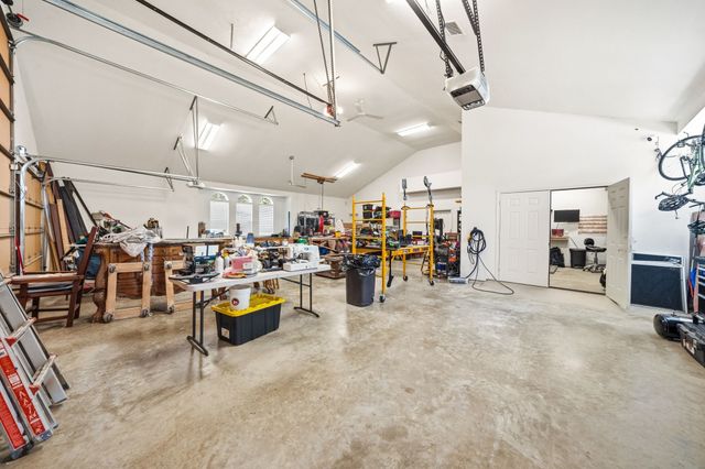 194 Old Howard Road, Waxahachie, TX 75165