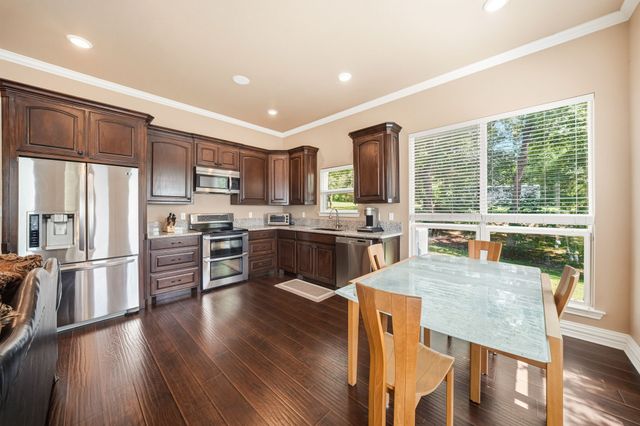 194 Old Howard Road, Waxahachie, TX 75165