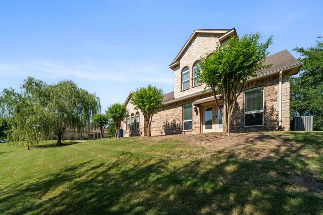 194 Old Howard Road, Waxahachie, TX 75165