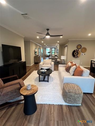 942 Chamberlin Road, Dale, TX 78616