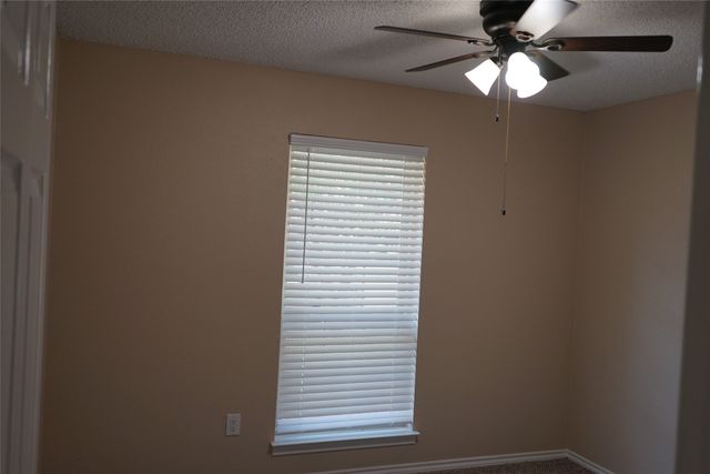 3221 Elkhart Court, Arlington, TX 76016