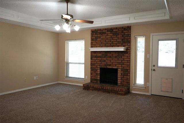 3221 Elkhart Court, Arlington, TX 76016