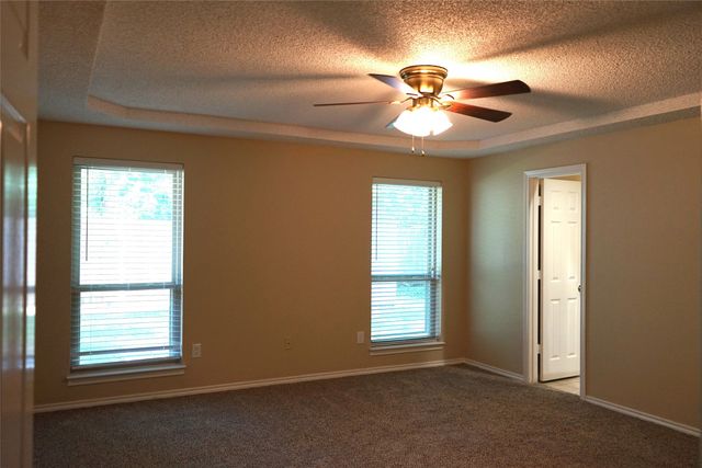 3221 Elkhart Court, Arlington, TX 76016