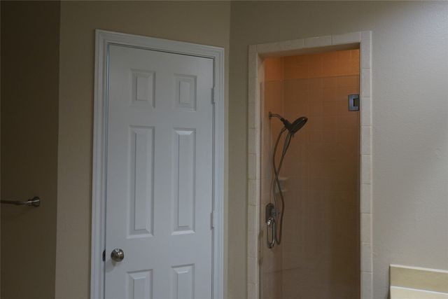 3221 Elkhart Court, Arlington, TX 76016