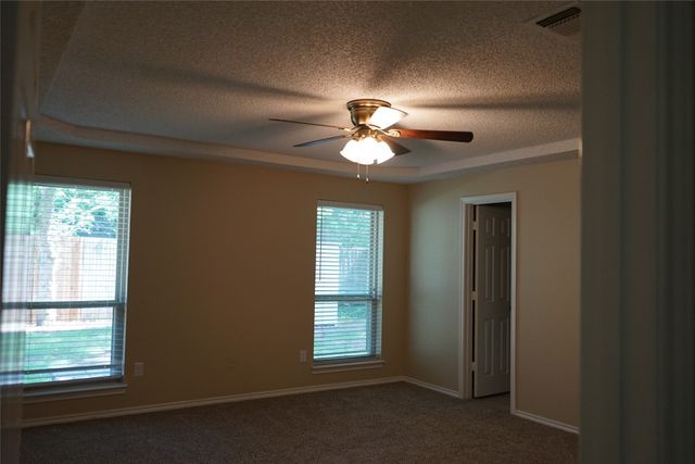 3221 Elkhart Court, Arlington, TX 76016