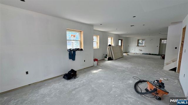 43 John Street, Kearny, NJ 07032