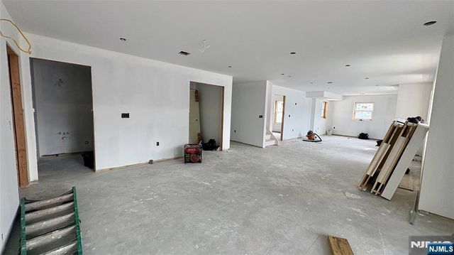 43 John Street, Kearny, NJ 07032