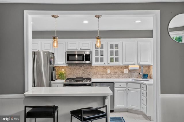 6414 BLENHEIM RD, Baltimore, MD 21212