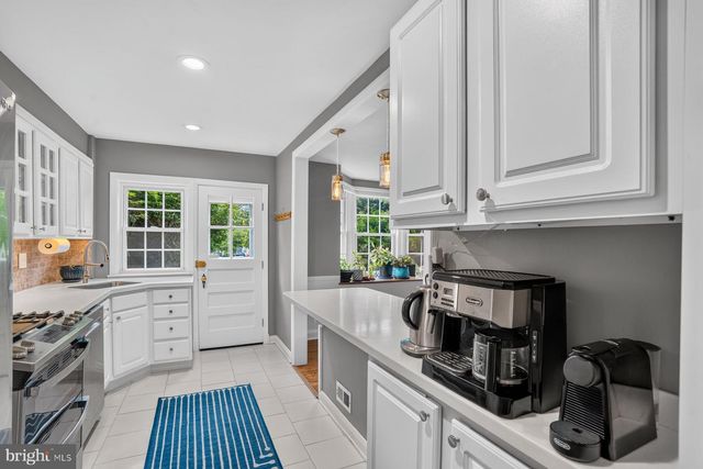 6414 BLENHEIM RD, Baltimore, MD 21212