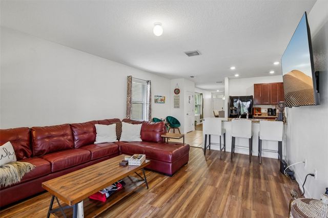 11008 LELAND GROVES DRIVE, Riverview, FL 33579