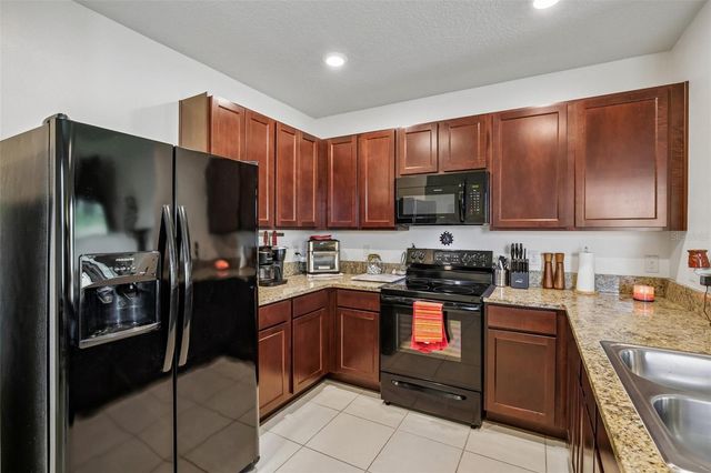 11008 LELAND GROVES DRIVE, Riverview, FL 33579