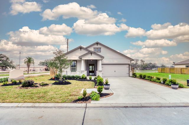 201 Bryan Way, Angleton, TX 77515