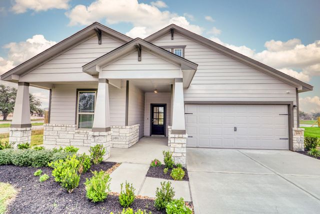 201 Bryan Way, Angleton, TX 77515