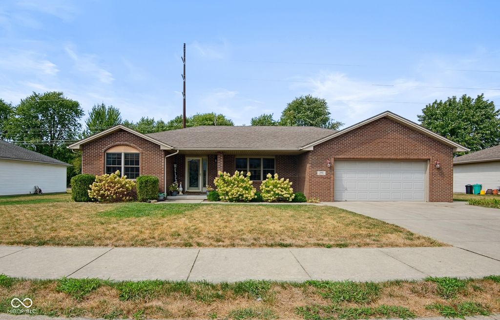 140 Stevens Drive, Seymour, IN 47274