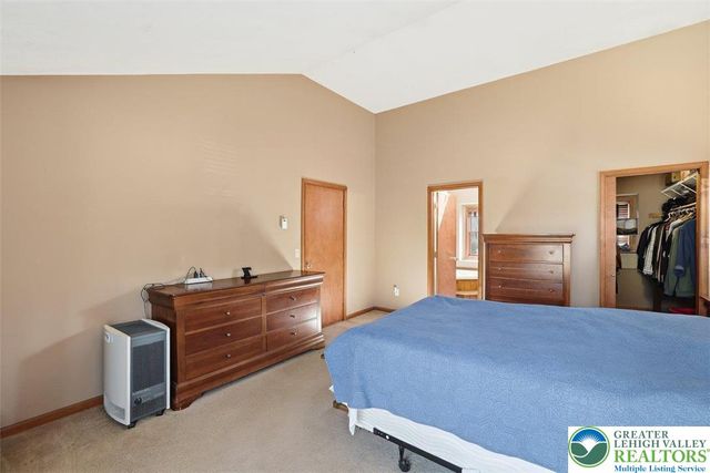 338 Fernwood Drive, Stroud Twp, PA 18301