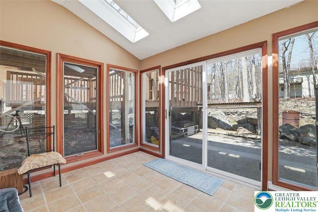 338 Fernwood Drive, Stroud Twp, PA 18301