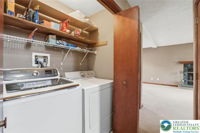 338 Fernwood Drive, Stroud Twp, PA 18301