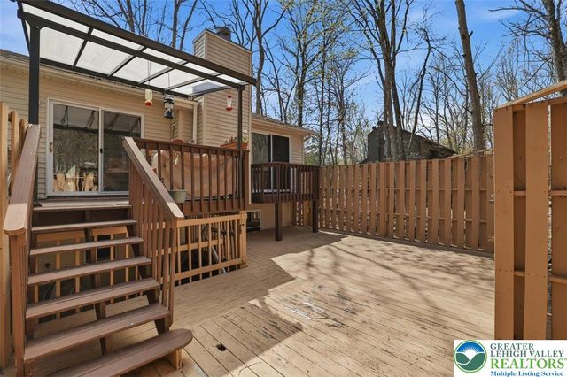 338 Fernwood Drive, Stroud Twp, PA 18301