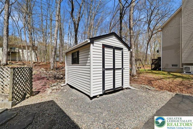 338 Fernwood Drive, Stroud Twp, PA 18301