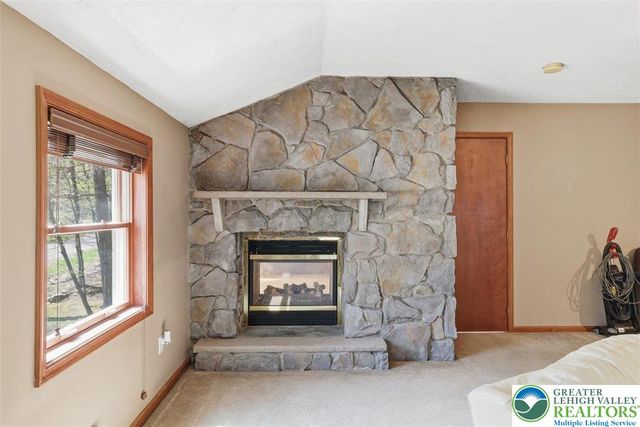 338 Fernwood Drive, Stroud Twp, PA 18301