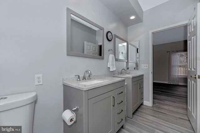 910 MCLENDON DR, Frederick, MD 21702