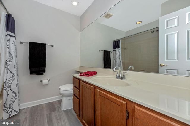 910 MCLENDON DR, Frederick, MD 21702