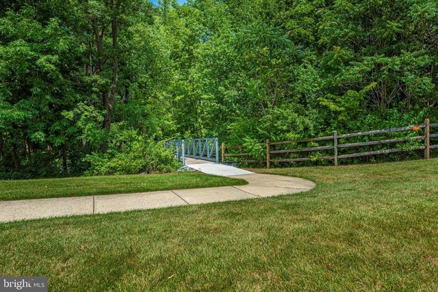 910 MCLENDON DR, Frederick, MD 21702