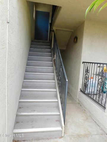 6213 Whitsett Avenue, North Hollywood, CA 91606