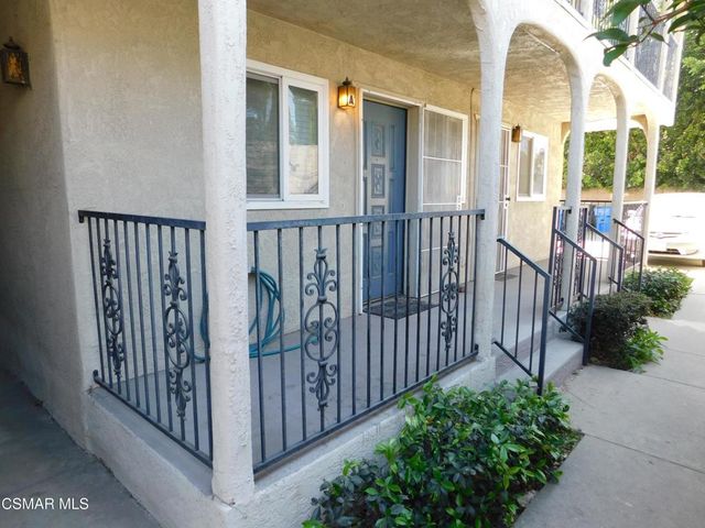 6213 Whitsett Avenue, North Hollywood, CA 91606
