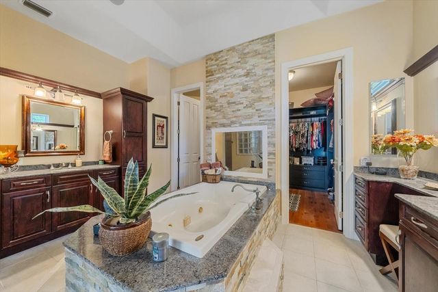 1615 HERITAGE DRIVE, Valrico, FL 33594
