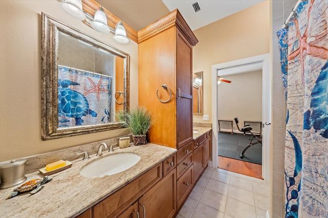 1615 HERITAGE DRIVE, Valrico, FL 33594