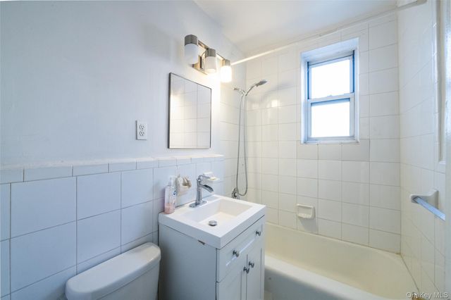 5639 Netherland Avenue 3F, Bronx, NY 10471