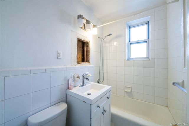 5639 Netherland Avenue 3F, Bronx, NY 10471