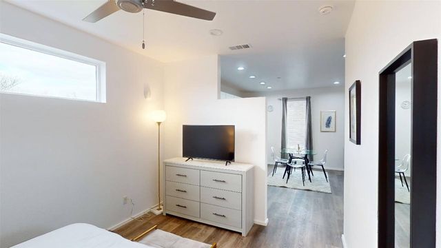 3235 Dallas Street 1205, Dallas, TX 75210