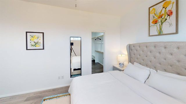 3235 Dallas Street 1205, Dallas, TX 75210