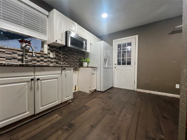 8810 Eldon Drive, Dallas, TX 75217