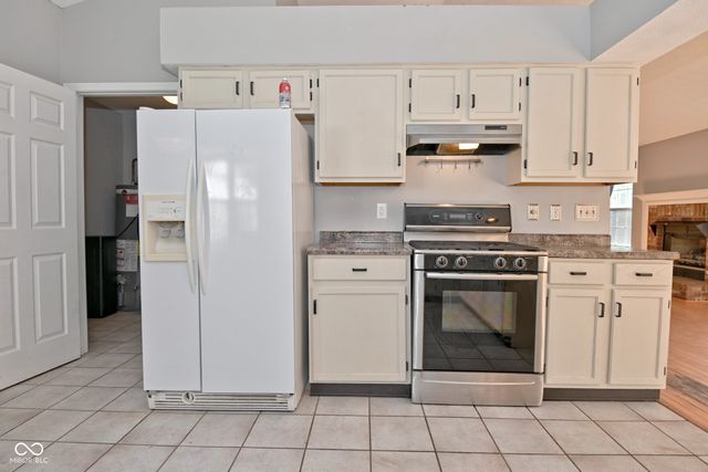 202 Sugar Bush Lane S, Brownsburg, IN 46112