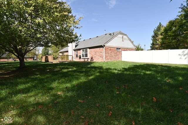 202 Sugar Bush Lane S, Brownsburg, IN 46112